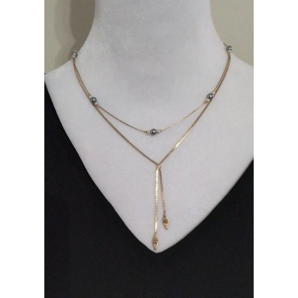 Vintage Avon Lot of 3 (2 Gold Toned Necklaces and a Bracelet)